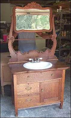 جزئیات تصویر -Antique Bathroom Vanity: دستشویی آنتیک با آینه برای Vantiy از ... |  حمام طبقه پایین |  حمام ، حمام ویکتوریایی ، حمام های بدوی