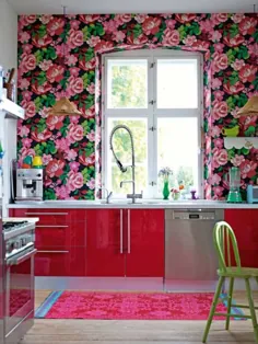 رنگ آشپزخانه دیوانه: کاغذ دیواری های صورتی روشن و قرمز