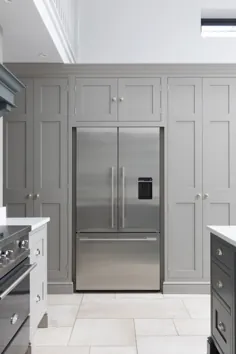 آشپزخانه شیکر خاکستری سنتی - یخچال