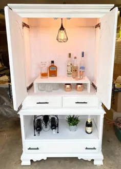 کابینت Armoire Upcycled دارای نوشیدنی / مشروبات الکلی مدرن