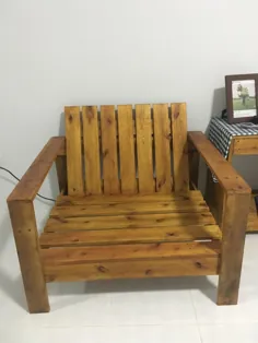 صندلی چوبی پالت دست ساز