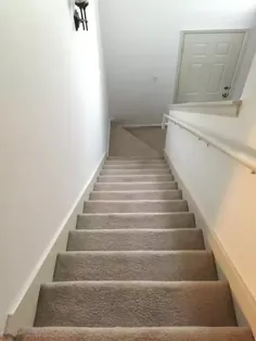 فرش روی پله های ما را با چوب جایگزین کنید.