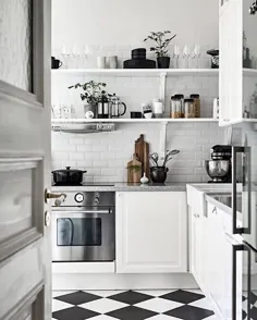 Amazon.com: کابینت آشپزخانه سیاه و سفید - مبلمان: خانه و آشپزخانه