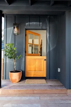 Golden Oak Door Dutch on Blue Navy Blue House - Transitional - ایوان