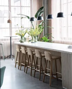 نکاتی برای انتخاب بهترین چهارپایه های میله ای برای آشپزخانه شما |  Chaylor & Mads
