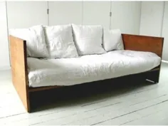 بالا / پایین: تختخواب چوبی مدرن - Remodelista