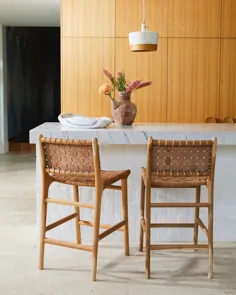 Fenton & Fenton در اینستاگرام: "نیمکت آشپزخانه قطب بسیاری از خانه ها است و اکنون بیش از هر زمان دیگری ، چهارپایه های نوار جدید می توانند افزودنی خارق العاده برای تازه کردن شما باشند ..."