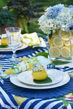 منظره سفره تابستانی Lemons and Hydrangeas Alfresco