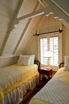 وسایلی که می توانند زیر سقف کم و زاویه دار قرار بگیرند: تختخواب ، دوش ، کابینت و موارد دیگر!  - طراحی شده