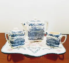 مجموعه چای آبی و سفید Vintage در کنار رودخانه تیمز |  اتسی
