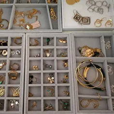 سینی جواهرات ، نگهدارنده جواهرات ، جعبه جواهرات ، سازمان دهنده جواهرات ، کشوها ، کشوی لباس ، جعبه نگهداری سینی مخملی ، سینی حلقه ، جعبه نمایش