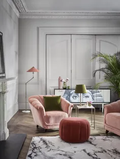 یک اتاق نشیمن به سبک پاریسی و چگونه می توان ظاهر را مشاهده کرد - طراح عزیز