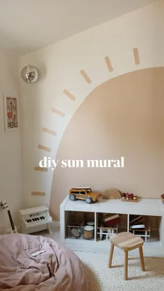 نقاشی دیواری خورشید