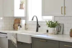 آشپزخانه گالی روشن و هوایی با شیکر سوپرمات