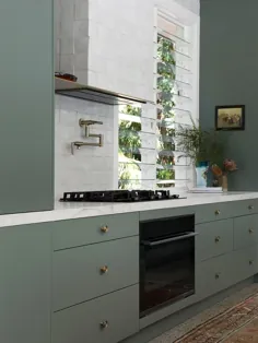 رنگ کابینت آشپزخانه که ویراستاران ما پیش بینی می کنند در سال 2021 همه جا خواهد بود