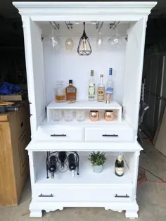 کابینت Armoire Upcycled دارای نوشیدنی / مشروبات الکلی مدرن