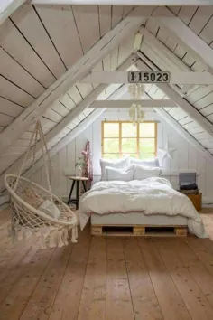 10 اتاق زیر شیروانی که ثابت می کند شما یک اتاق کامل را در خانه خود هدر می دهید