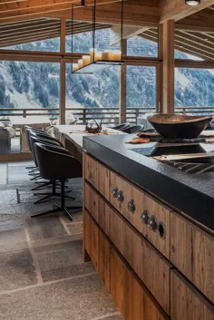 آشپزخانه ، کلبه چوبی در Oberlech