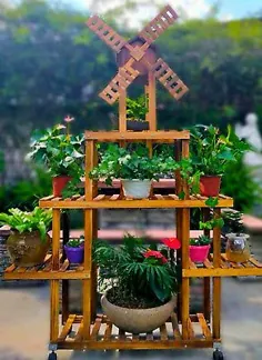 ایستگاه گیاهان چوبی در فضای باز در فضای باز با چرخاندن باغبانی زیبا و خلاقانه