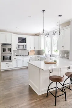 آشپزخانه خاکستری و سفید |  طراحی داخلی الیس فورنس - mollyhensley.com