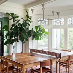 تور این خانه در شهر نیویورک - که دارای یک میز ناهار خوری میز پینگ پنگ و یک استخر روباز است
