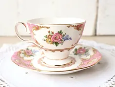 رزرو شده برای فنجان و نعلبکی چای T Vintage Royal Albert |  اتسی
