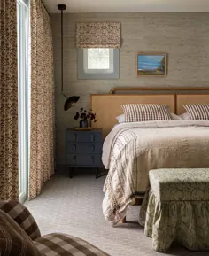طراحی اتاق خواب پر از عمق و بافت