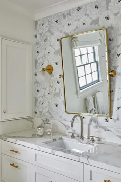 آینه محوری برنجی منحنی با روتختی شیکر سفید - انتقالی - حمام