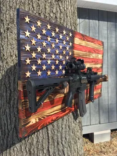 قفسه اسلحه پرچم آمریکایی Rustic 36x20.  |  اتسی