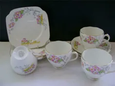 مجموعه چای Pretty Vintage 19 قطعه در طراحی "Cymbeline" توسط Roslyn China.  • 39.00 پوند