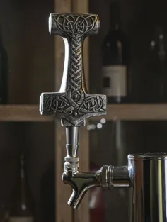 اسطوره شناسی God Thor Hammer Mjolnir تازگی نوشیدنی با شکلک دسته پایه