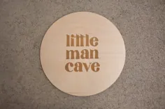 تابلوی چوبی |  دور |  غار آدم کوچک |  10 "| تابلوی مهد کودک | تزیین مهد کودک | دکور اتاق پسران | پسران