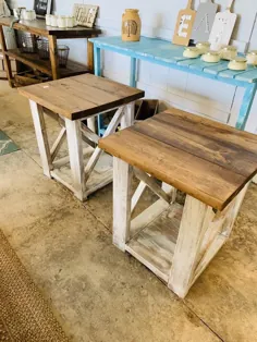 میزهای انتهایی دست ساز روستیک با قفسه ، پایه سفید مضطرب با میز قهوه ای استانی از میزهای جانبی خانه مزرعه ، سبک X Criss Cross