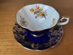 فنجان چای رویال آلبرت و آبی کوبالت نعلبکی با گل طلایی |  اتسی