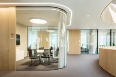 دفاتر دکتر شور / معماری تک حجمی + طراحی