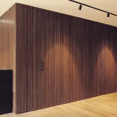 آنا ثرو / معمار در اینستاگرام: «در پنهان.  در این پروژه آپارتمان از درهای سفارشی استفاده کردیم تا از دیوار اصلی چوبی طراحی شده توسط @ anna.thurow فیلم طراحی شده توسط ann "