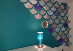 مامان با استفاده از نمونه کاغذ دیواری جادویی ترین اتاق خواب پری دریایی را ساخت
