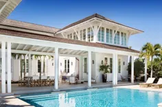 خانه ای در فلوریدا که با زیبایی زیبایی در ساحل هوایی توازن برقرار می کند