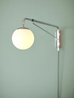 SIMRISHAMN لامپ دیواری با بازوی تاب ، شیشه سفید کروم / عقیق - IKEA