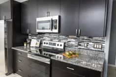 آشپزخانه اسپرسو درب دال مدرن با ذخیره سازی کشوی گسترده - Cabinets.com