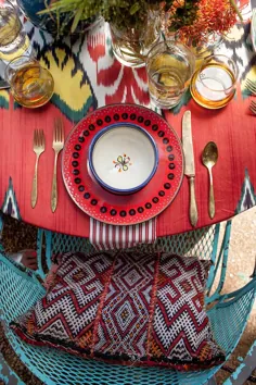 At the Table :: یک تابستان مراکشی