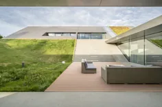 این سقف سبز حماسی مرزهای منظره و خانه را محو می کند