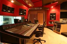 تولید موسیقی 2039 اعلامیه جدید استودیو ، وب سایت و استراتژی تجاری خود را اعلام کرد