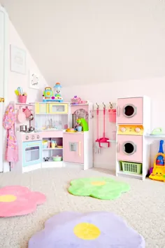 اتاق بازی کودکان با نیمکت و پنجره ساخته شده ، ایده های رنگ دیوارهای اتاق بازی کودکان ، اتاق بازی کودکان