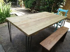 چگونه یک میز ناهار خوری چوبی احیا شده با قیمت 35.81 پوند ساختم