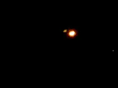 ماه آنقدر نارنجی است که می ترسم