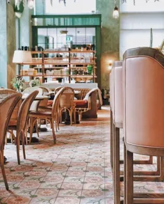 کف کاشی سیمان گل در یک رستوران به سبک ویکتوریایی |  کارخانه موزاییک