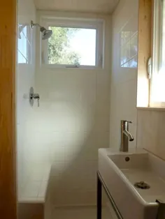 طرح های کوچک حمام نابغه که باعث صرفه جویی در فضا می شود