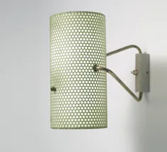 1950_ YALLOW GREEN WALL LIGHT ‘G16’ توسط Pierre GUARICHE