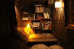 نوشتن خواندن اتاق خواب در یک گنجه (Ocean Vuong)